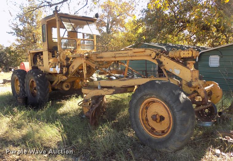 image for item DD5352 Caterpillar 12 rigid frame motor grader