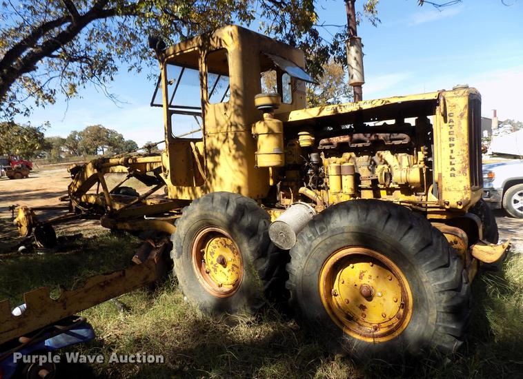 image for item DD5352 Caterpillar 12 rigid frame motor grader