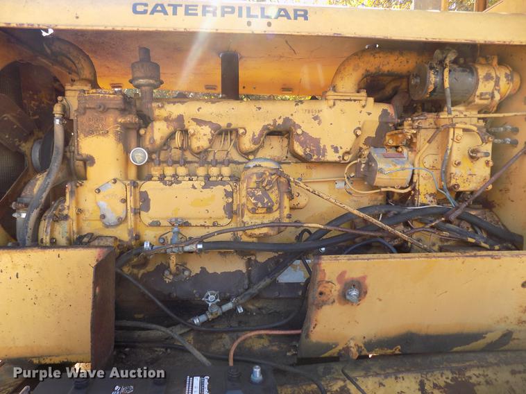 image for item DD5352 Caterpillar 12 rigid frame motor grader