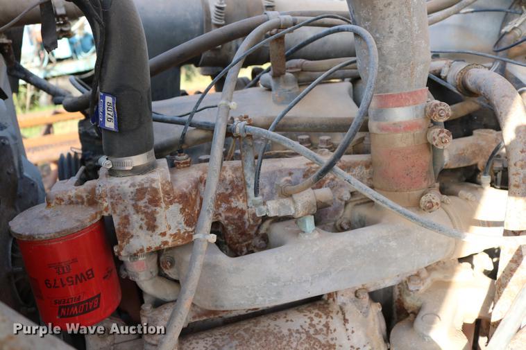 image for item DD5356 1989 Mack R690ST semi truck