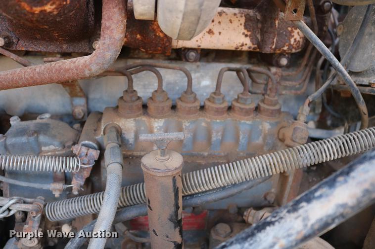 image for item DD5356 1989 Mack R690ST semi truck