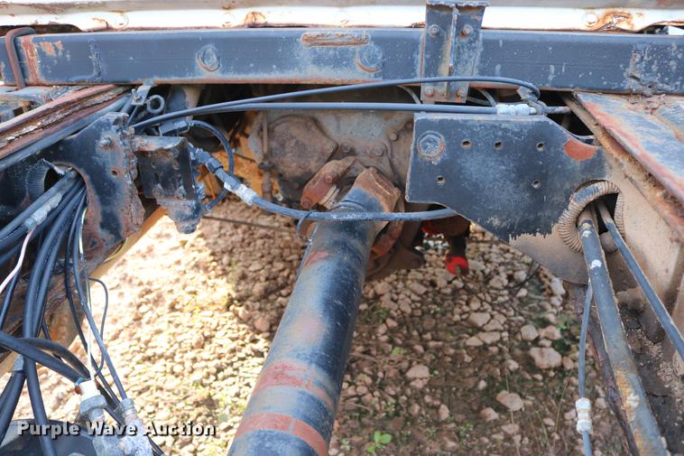 image for item DD5356 1989 Mack R690ST semi truck