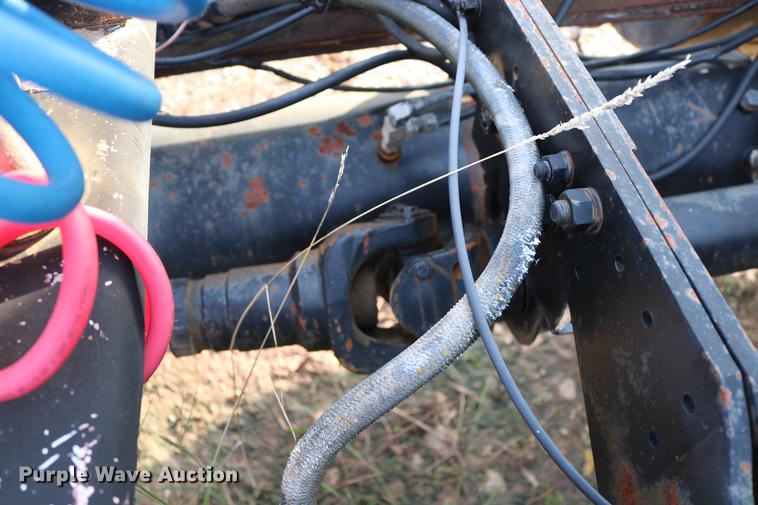 image for item DD5356 1989 Mack R690ST semi truck