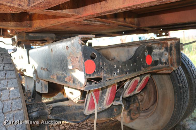 image for item DD5356 1989 Mack R690ST semi truck