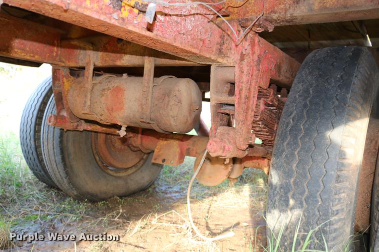 image for item DD5357 Flatbed trailer