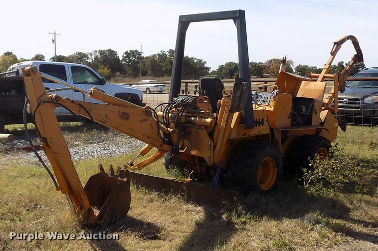 image for item DD5373 1980 Case DH4 trencher