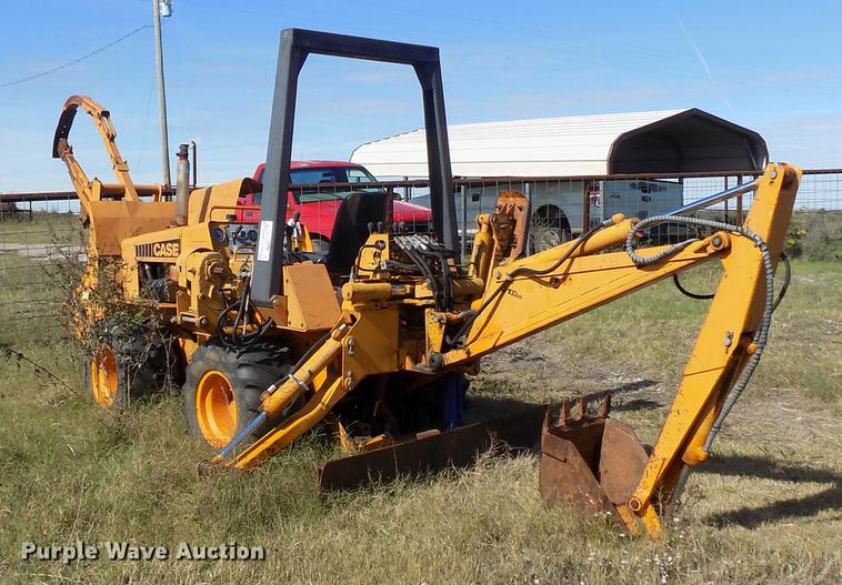 image for item DD5373 1980 Case DH4 trencher