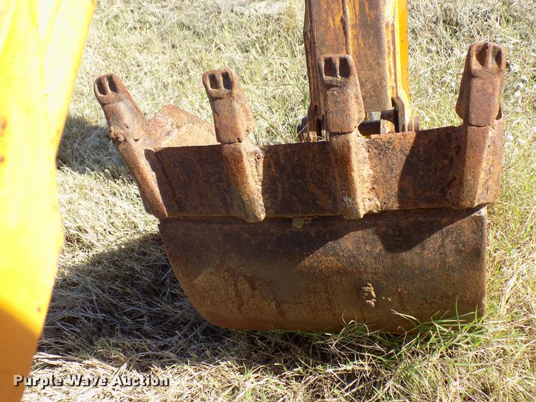 image for item DD5373 1980 Case DH4 trencher