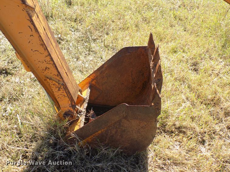 image for item DD5373 1980 Case DH4 trencher