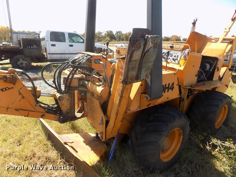 image for item DD5373 1980 Case DH4 trencher