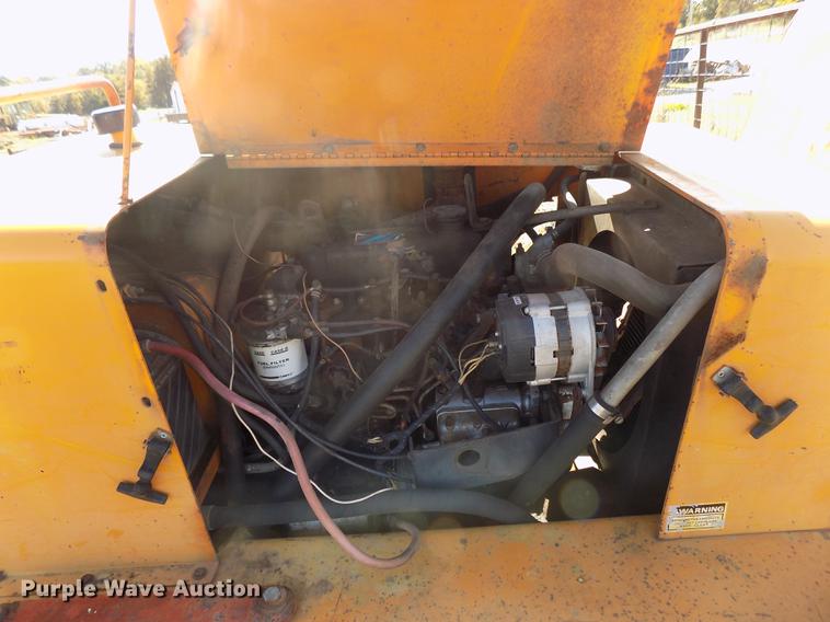 image for item DD5373 1980 Case DH4 trencher