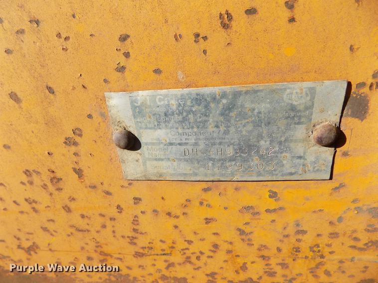 image for item DD5373 1980 Case DH4 trencher