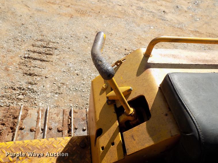 image for item DD5378 John Deere 450B dozer