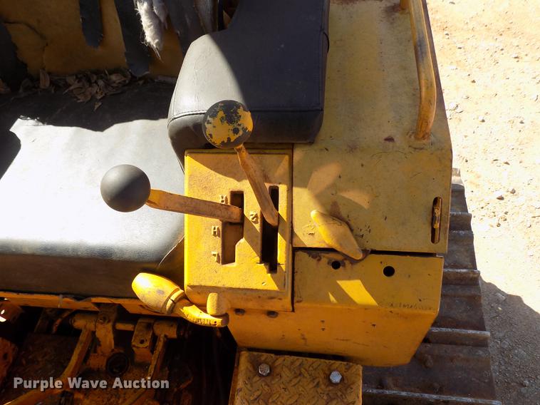 image for item DD5378 John Deere 450B dozer