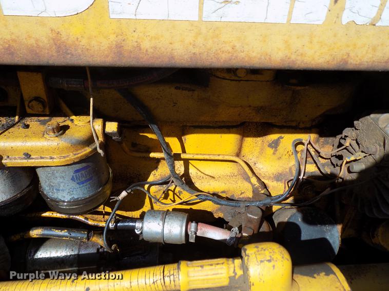 image for item DD5378 John Deere 450B dozer