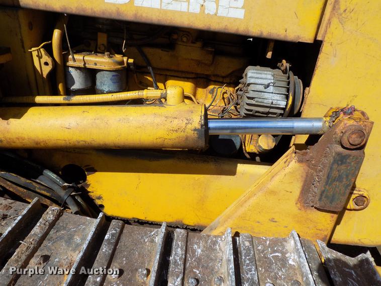 image for item DD5378 John Deere 450B dozer