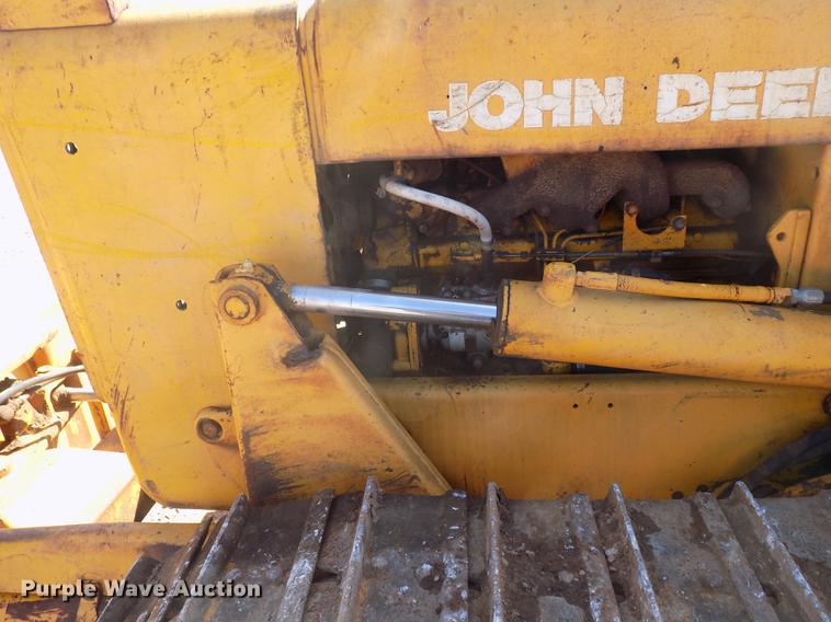 image for item DD5378 John Deere 450B dozer