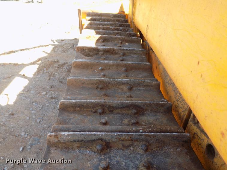 image for item DD5378 John Deere 450B dozer