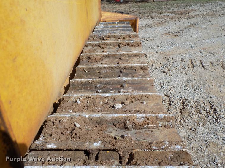 image for item DD5378 John Deere 450B dozer