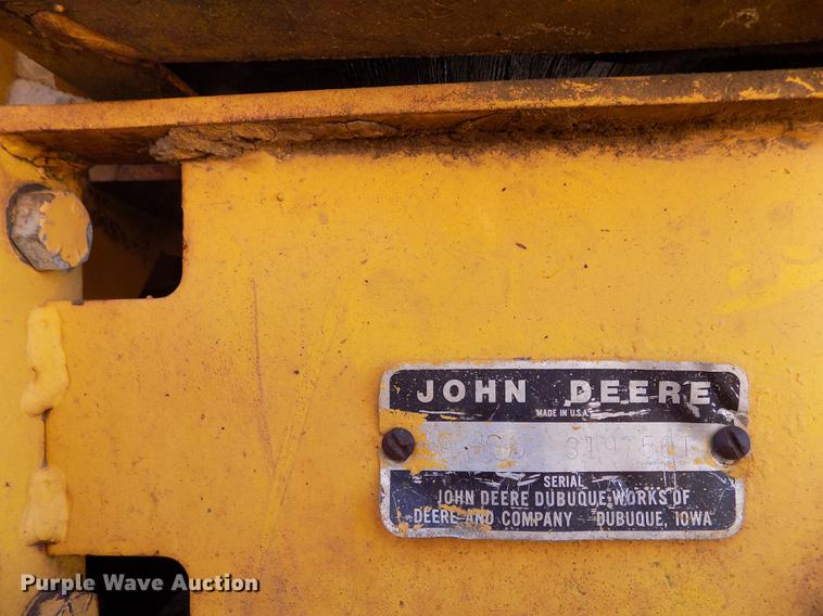 image for item DD5378 John Deere 450B dozer