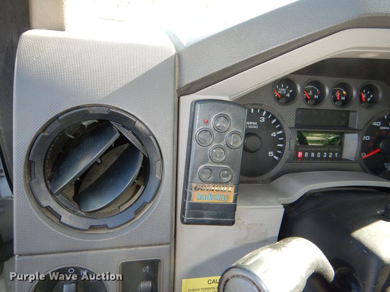 image for item DD8934 2008 Ford F550 Super Duty XL bucket truck