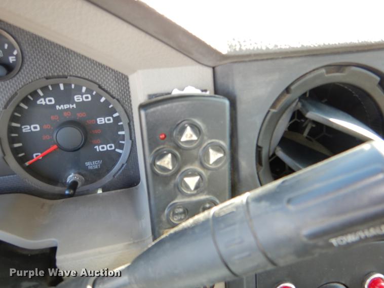 image for item DD8934 2008 Ford F550 Super Duty XL bucket truck