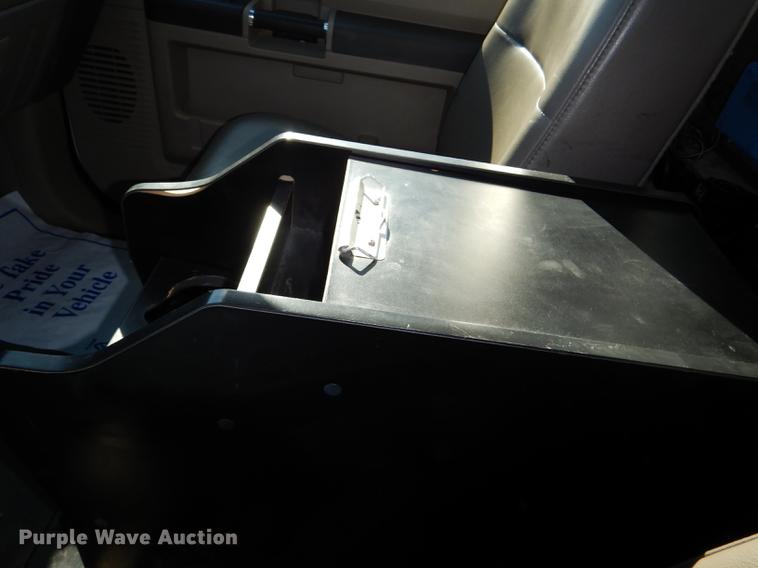 image for item DD8934 2008 Ford F550 Super Duty XL bucket truck