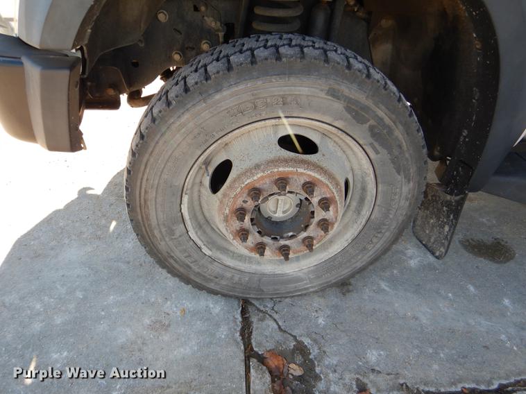 image for item DD8934 2008 Ford F550 Super Duty XL bucket truck