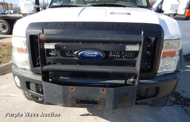 image for item DD8934 2008 Ford F550 Super Duty XL bucket truck