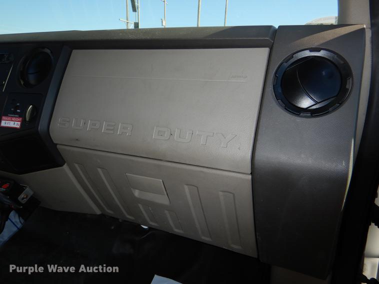 image for item DD8934 2008 Ford F550 Super Duty XL bucket truck