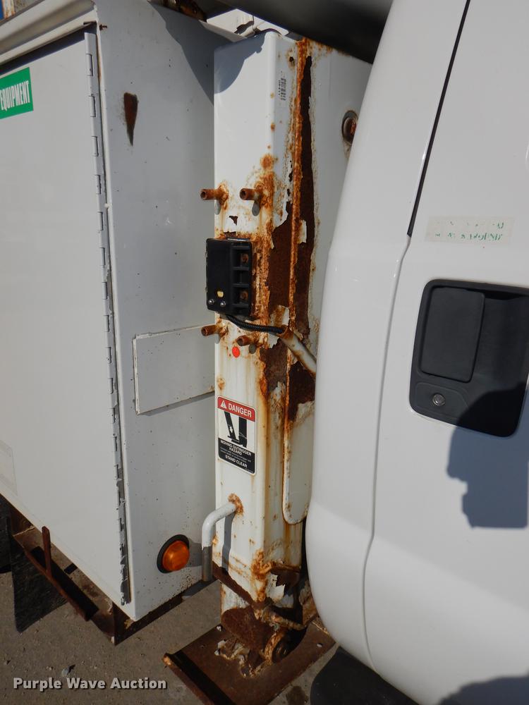 image for item DD8934 2008 Ford F550 Super Duty XL bucket truck