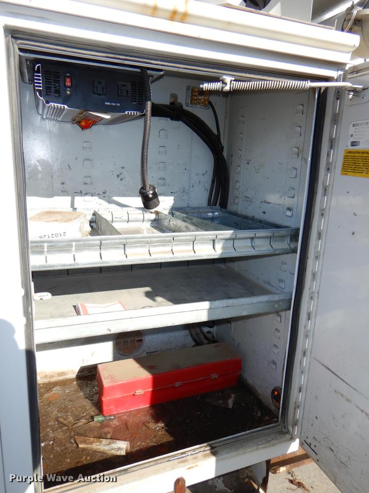 image for item DD8934 2008 Ford F550 Super Duty XL bucket truck