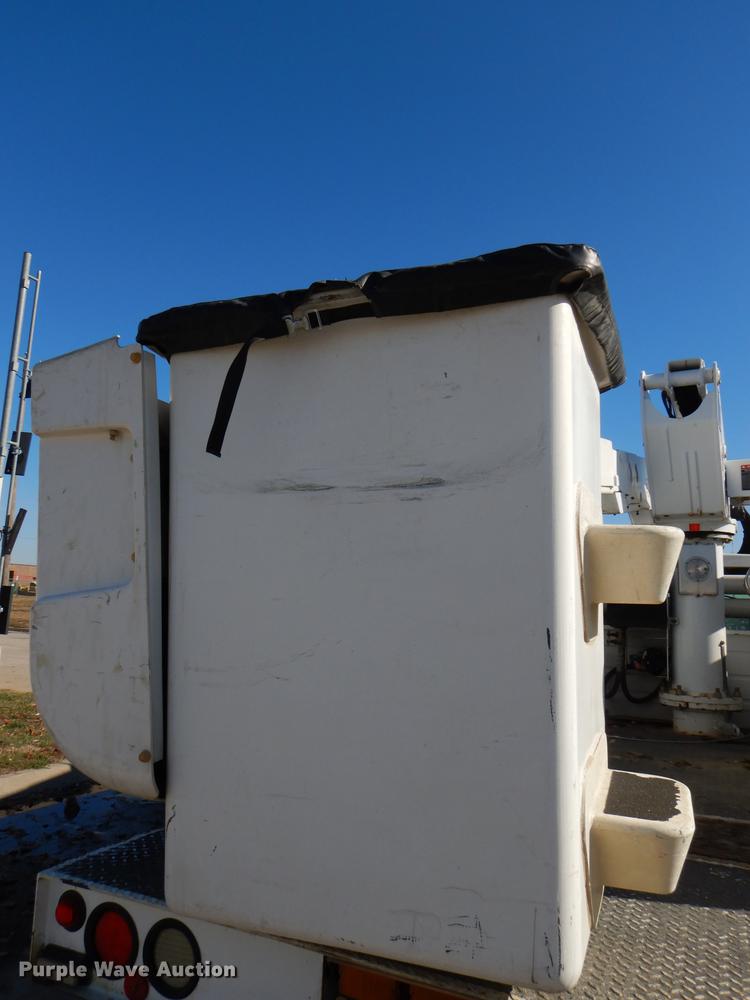 image for item DD8934 2008 Ford F550 Super Duty XL bucket truck