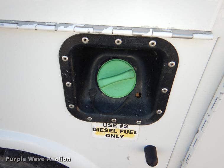 image for item DD8934 2008 Ford F550 Super Duty XL bucket truck