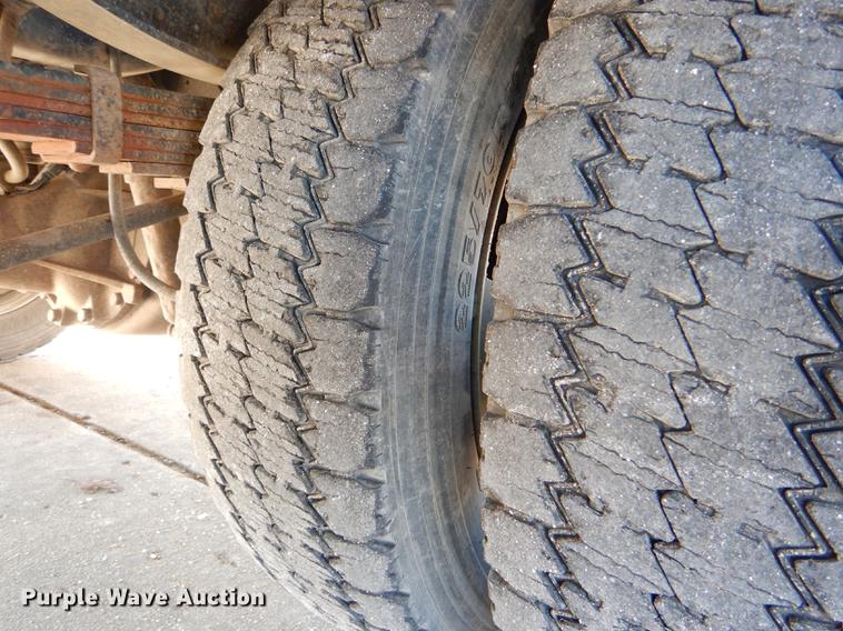 image for item DD8934 2008 Ford F550 Super Duty XL bucket truck