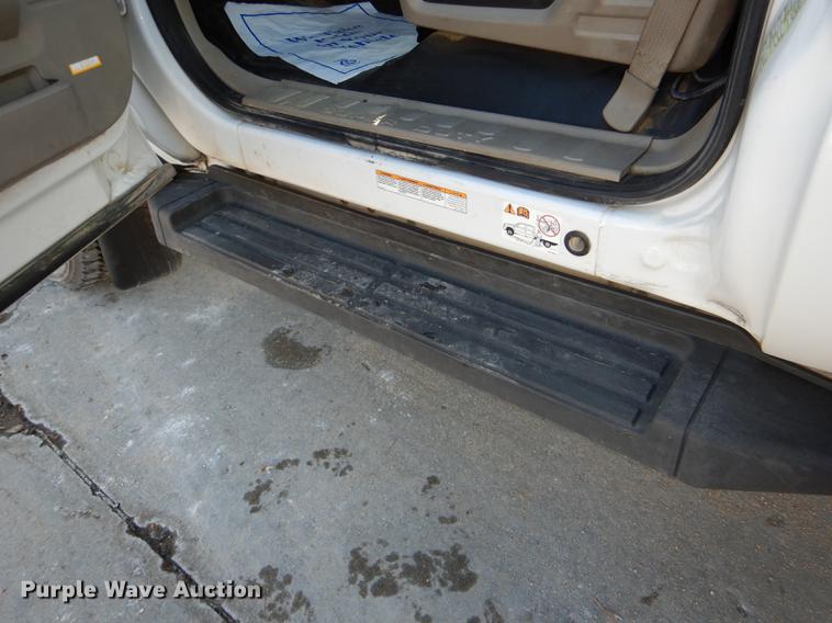 image for item DD8934 2008 Ford F550 Super Duty XL bucket truck