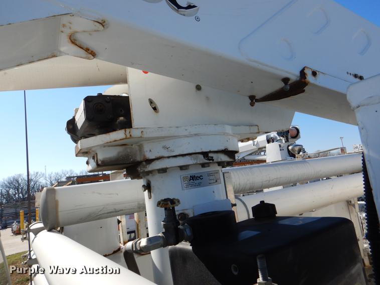 image for item DD8934 2008 Ford F550 Super Duty XL bucket truck