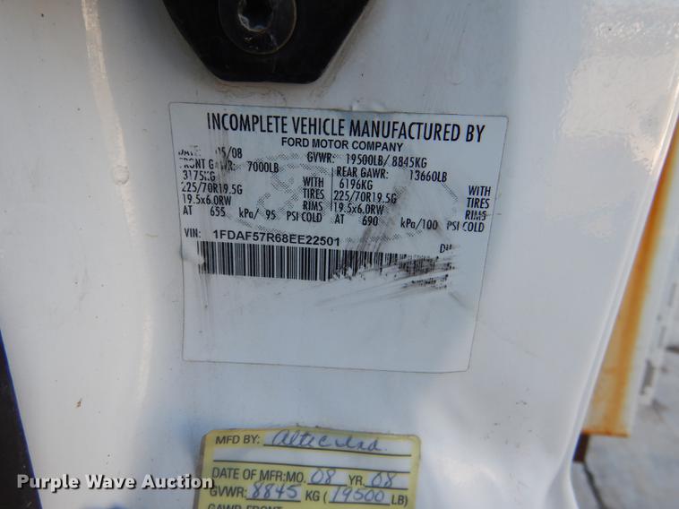 image for item DD8934 2008 Ford F550 Super Duty XL bucket truck