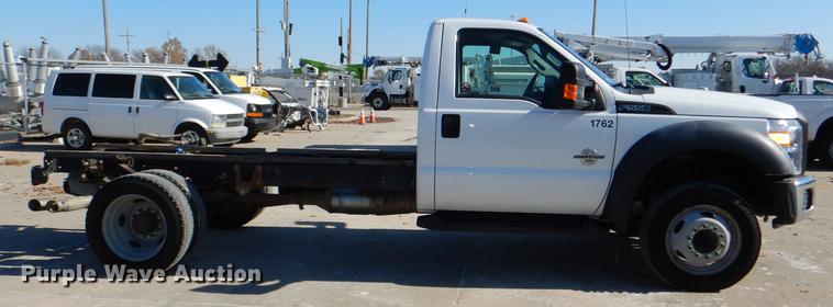 image for item DD8959 2012 Ford F550 Super Duty truck cab and chassis