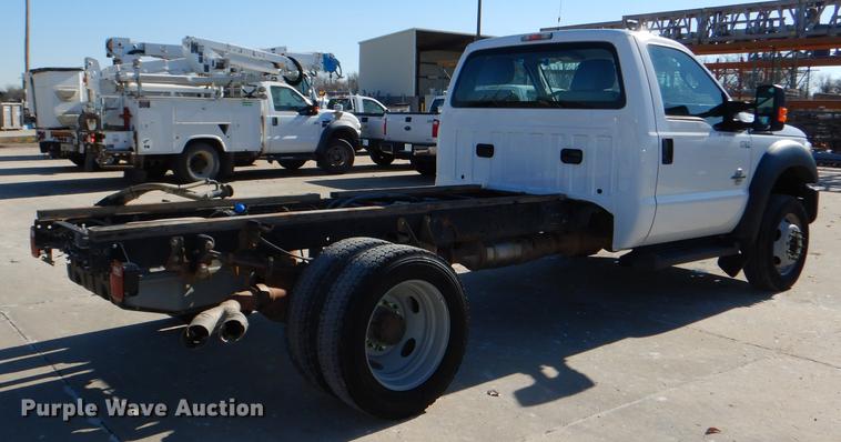 image for item DD8959 2012 Ford F550 Super Duty truck cab and chassis