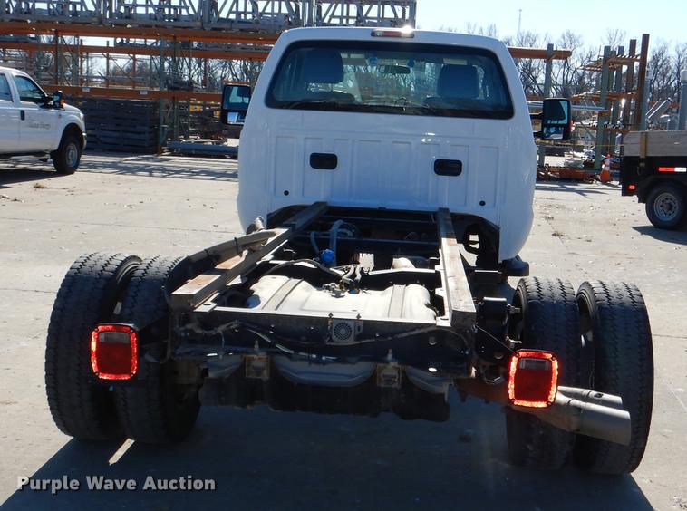 image for item DD8959 2012 Ford F550 Super Duty truck cab and chassis