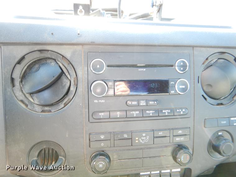 image for item DD8959 2012 Ford F550 Super Duty truck cab and chassis