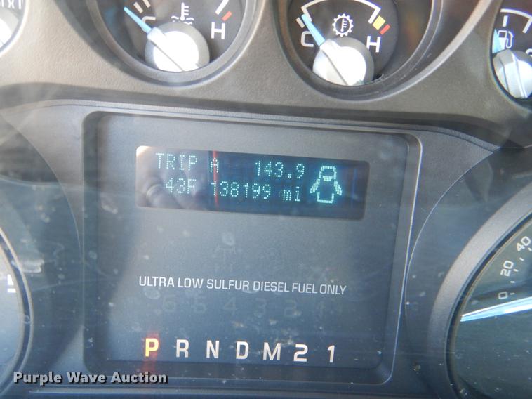 image for item DD8959 2012 Ford F550 Super Duty truck cab and chassis