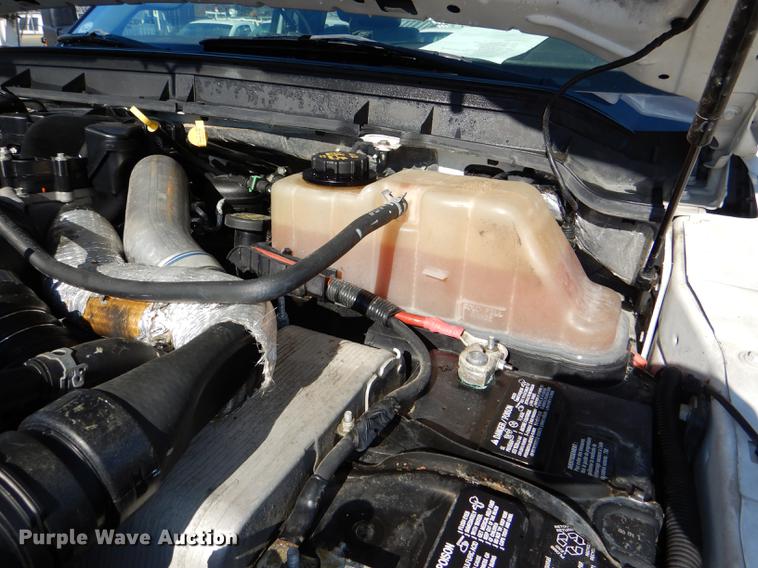 image for item DD8959 2012 Ford F550 Super Duty truck cab and chassis