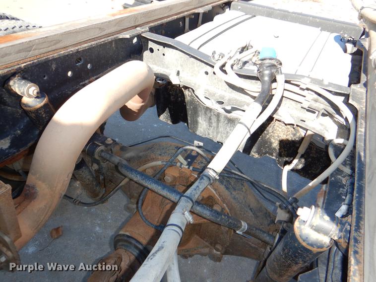 image for item DD8959 2012 Ford F550 Super Duty truck cab and chassis