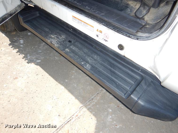 image for item DD8959 2012 Ford F550 Super Duty truck cab and chassis