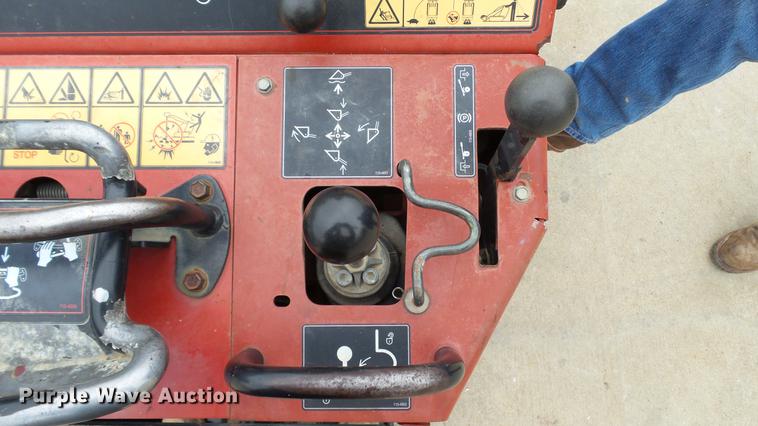 image for item DE4940 2013 Toro TX525 compact utility loader