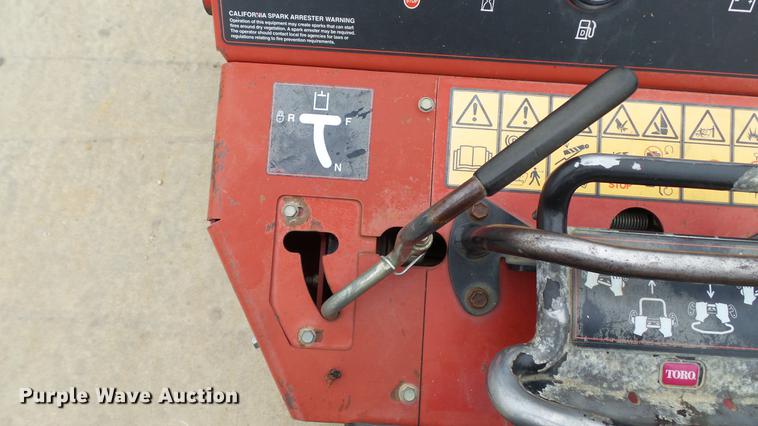 image for item DE4940 2013 Toro TX525 compact utility loader