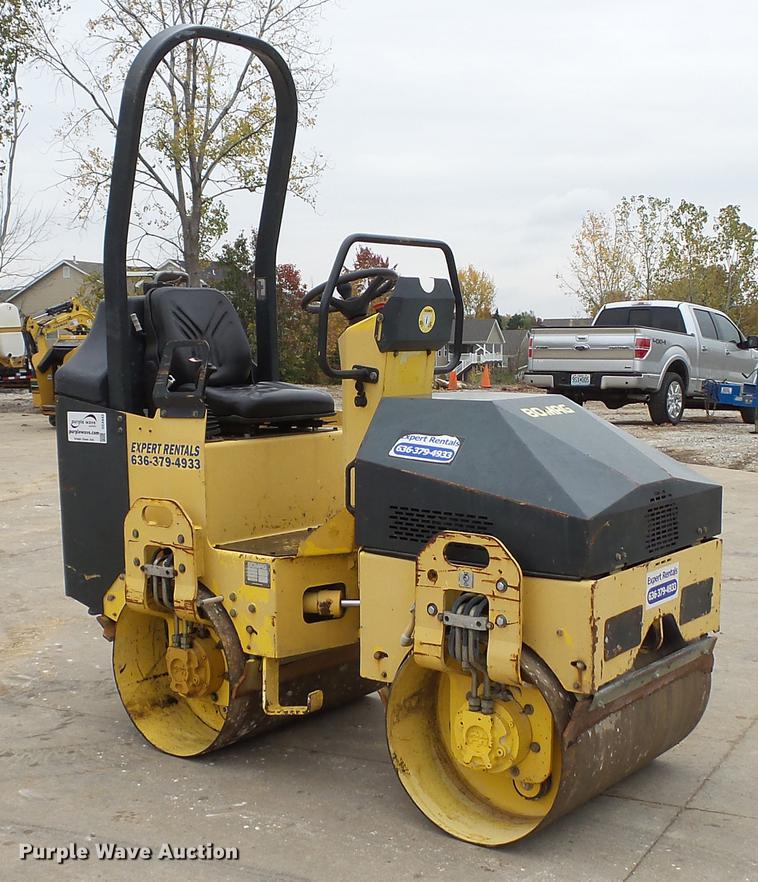 image for item DE4943 2006 Bomag BW900-2 double drum vibratory roller