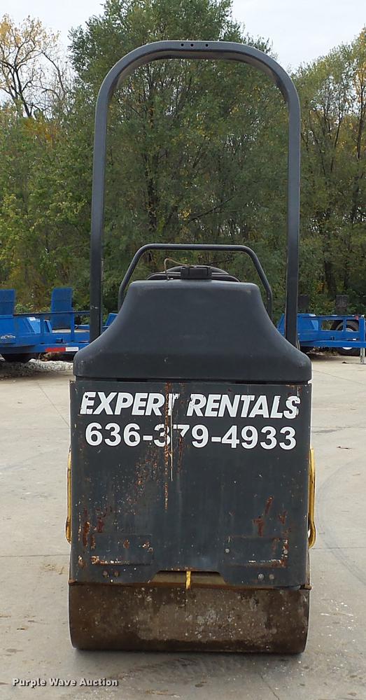 image for item DE4943 2006 Bomag BW900-2 double drum vibratory roller